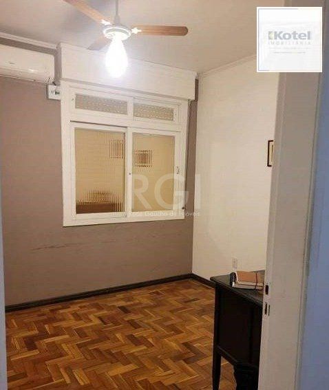 Casa Residencial ou comercial. Com 205 m²  de área útil, 3 dormitórios — foto 5