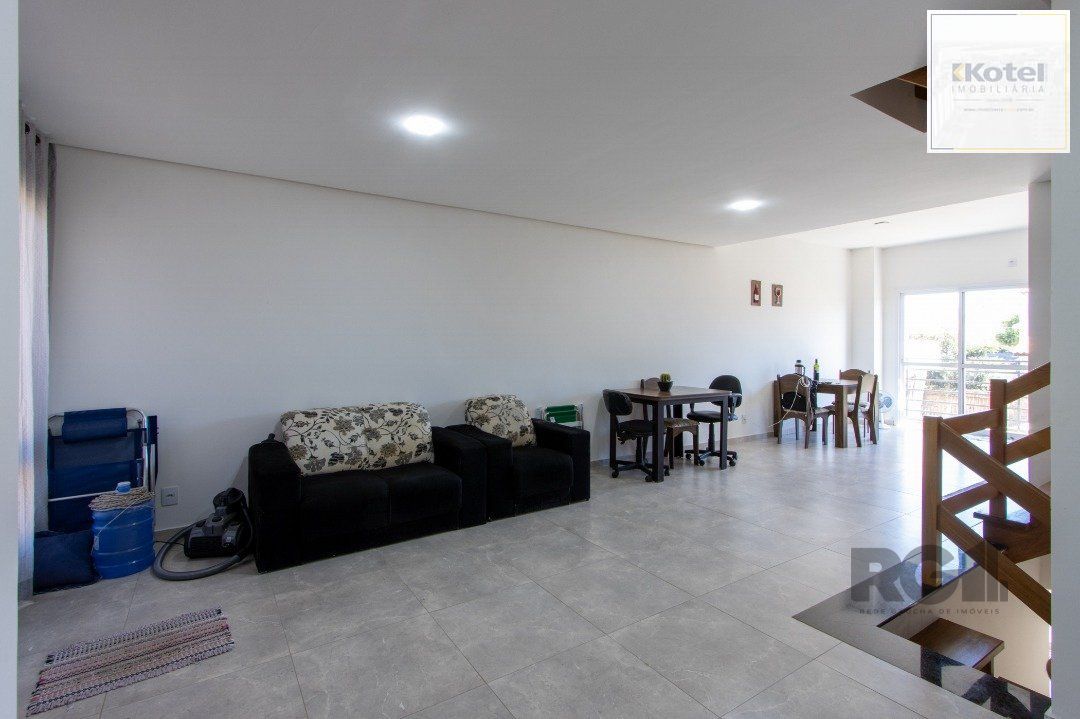 Sobrado 3 Dprmitórios Bairro Espírito Santo.