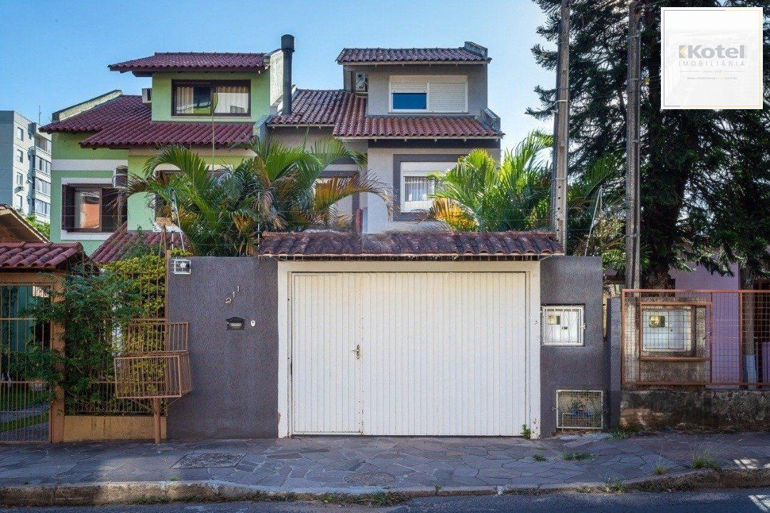 BELÍSSIMA CASA 3 SUÍTES NO CORAÇÃO DO  BAIRRO TRISTEZA — foto 2