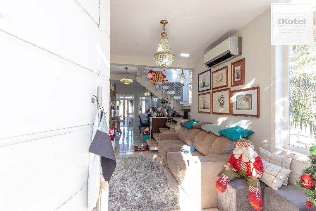 Casa para Venda com 4 dormitórios no bairro Hípica — foto 2