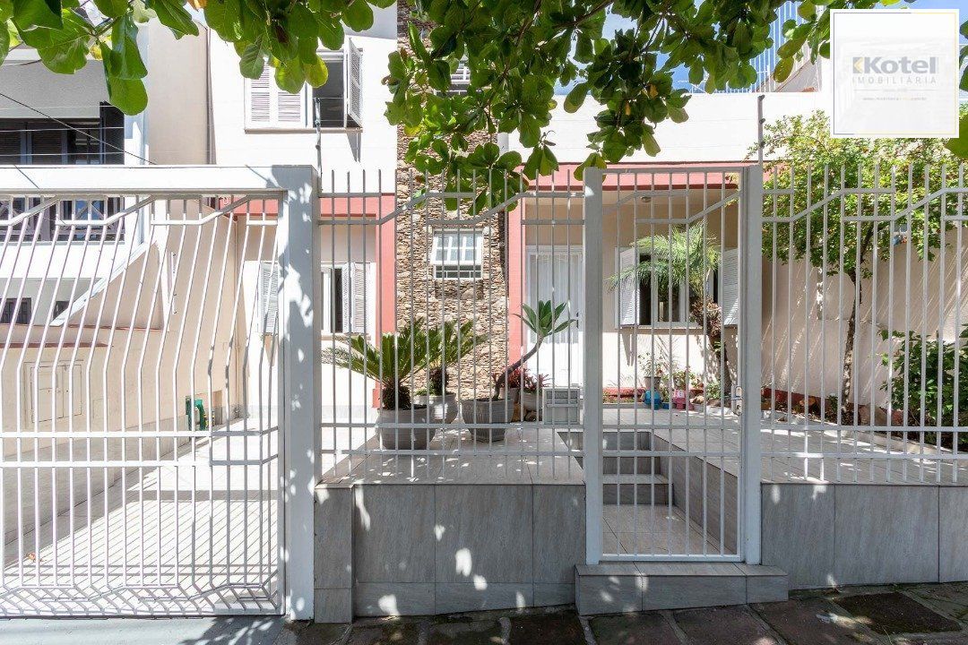Sobrado para Venda - 150m², 3 dormitórios, sendo 1 suites, 1 vaga - Morro Santana — foto 2