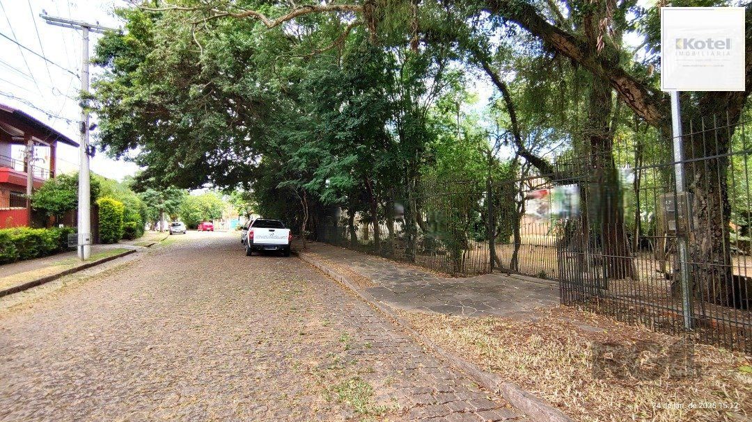 Terreno plano com 24,90m de frente, localizado no bairro Serraria.