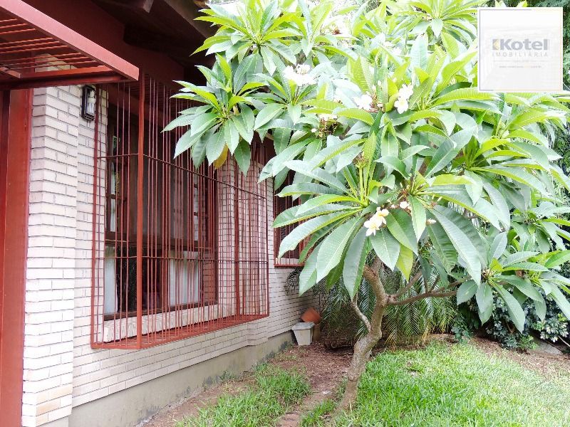 Casa para Venda com 3 dormitórios, sendo 2 suites e 3 vagas no bairro Belém Novo — foto 2