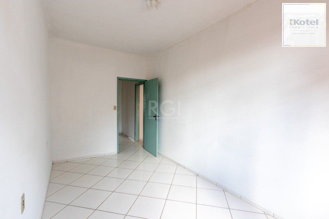 Casa para Venda - 220m², 3 dormitórios, sendo 2 suites, 2 vagas - Coronel Aparício Borges