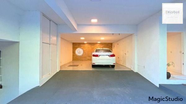 Casa em Condomínio na Pedra Redonda | 4 Dormitórios | 297m² | 4 Vagas | Solar Biarritz