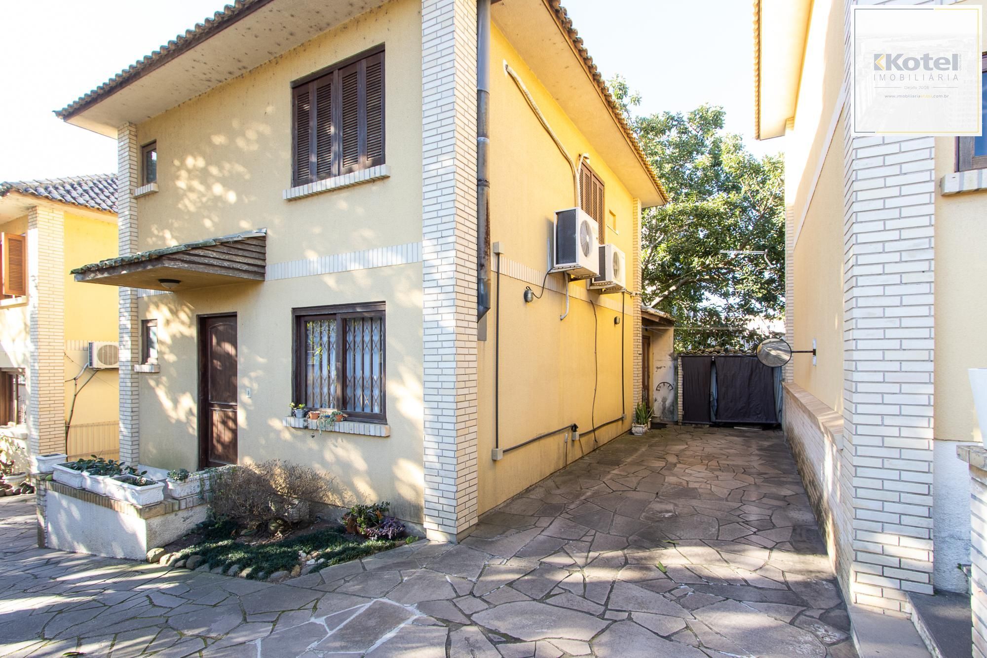 Casa 3 dormitórios, 1 suíte, 2 vagas - Bairro Camaquã — foto 2
