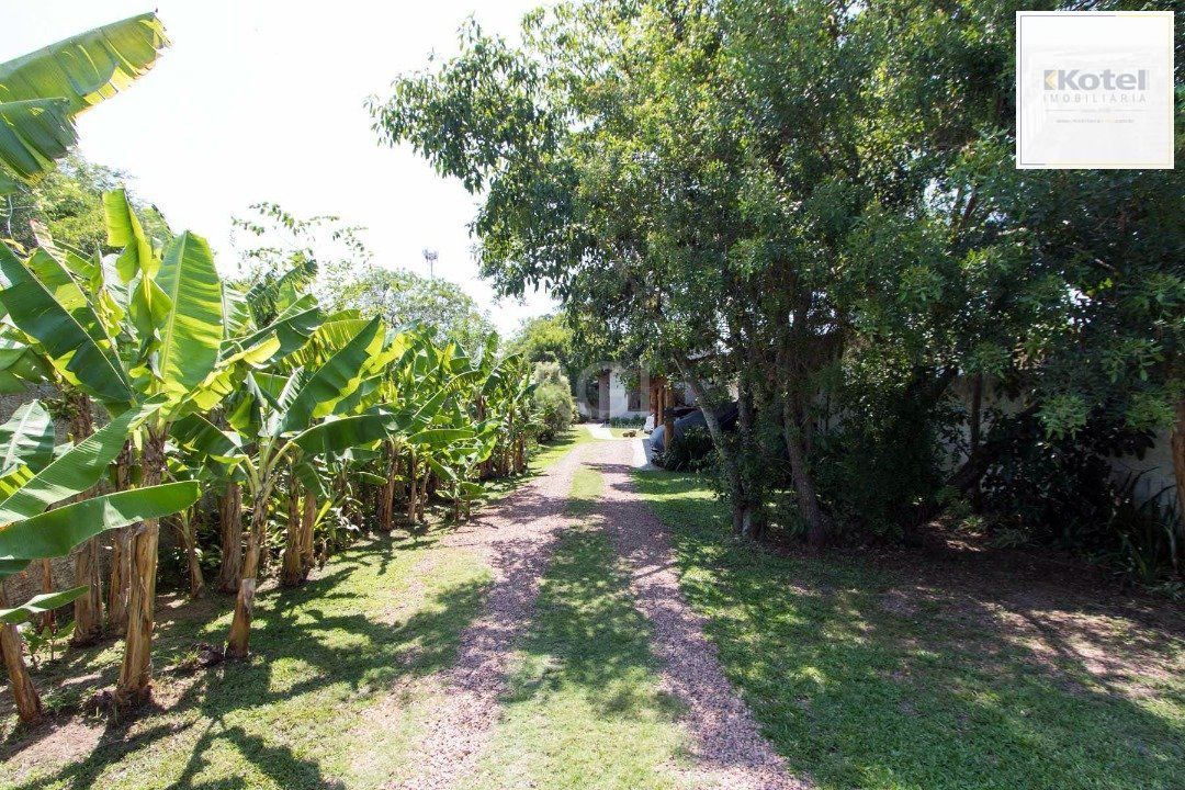 Casa para Venda - 250m², 3 dormitórios, sendo 2 suites, 3 vagas - Ponta Grossa — foto 3