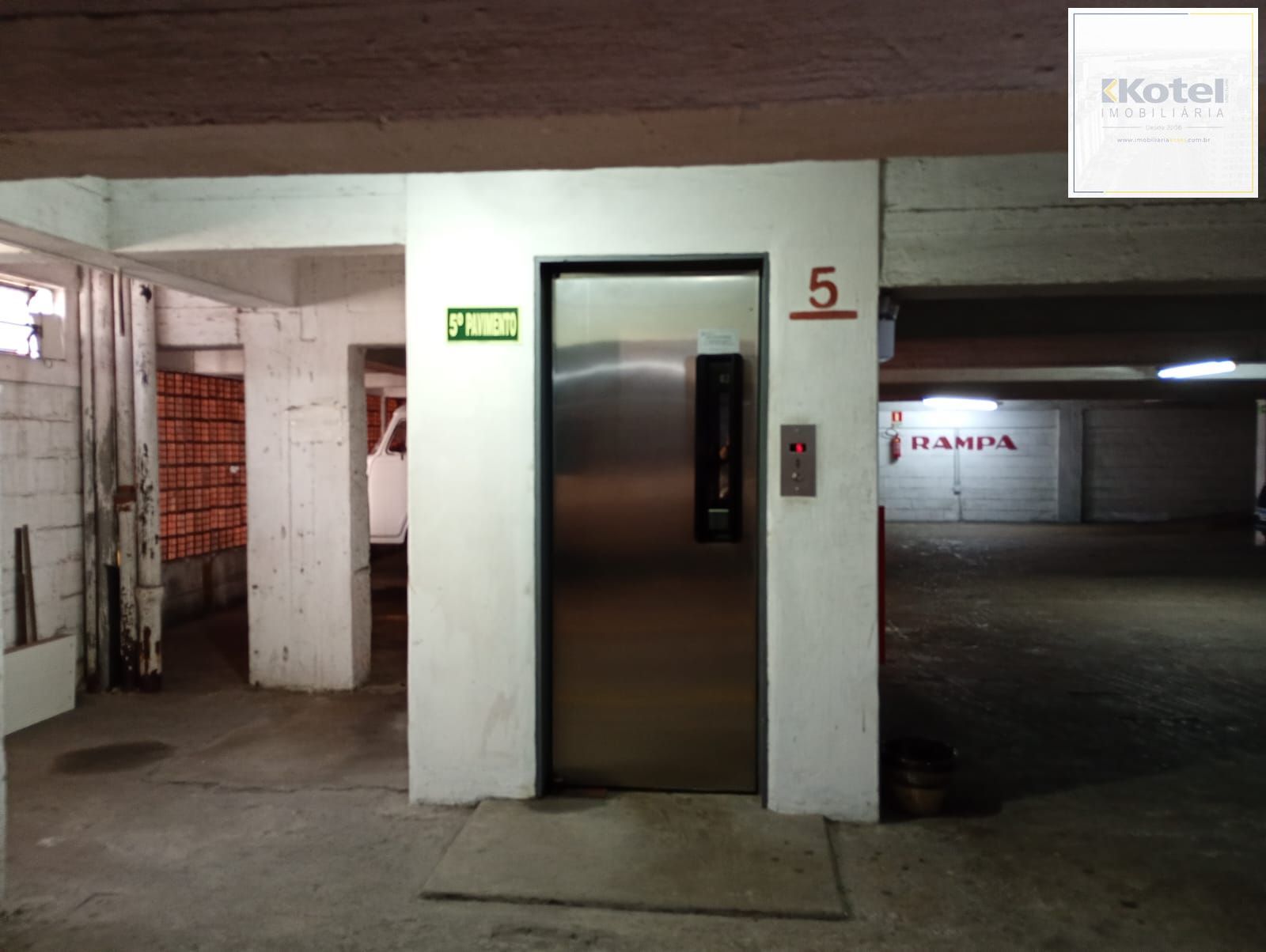 Sala comercial com Vaga coberta!