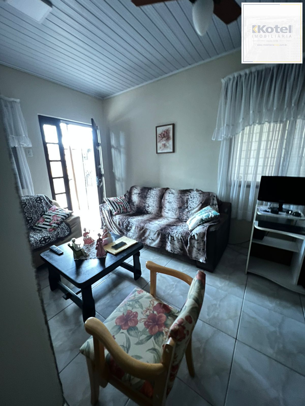 Casa no bairro Guarujá – Zona Sul de Porto Alegre — foto 2