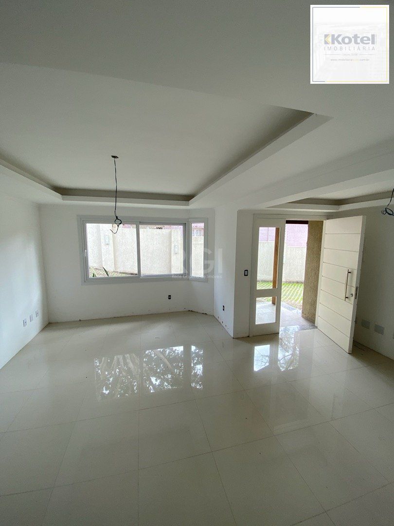 Casa Condominio para Venda - 195m², 3 dormitórios, sendo 1 suites, 2 vagas - Tristeza