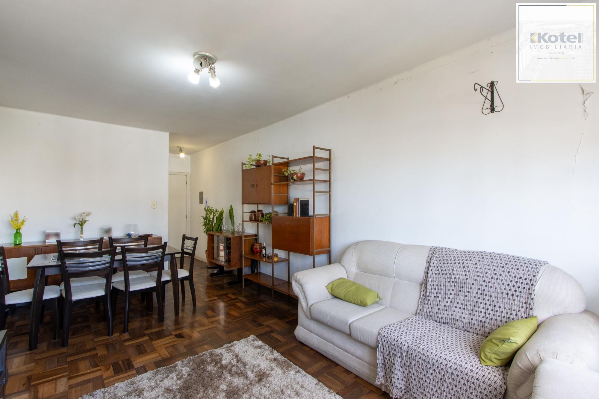 Apartamento de 3 dormitórios com uma vaga de garagem à venda no bairro Menino Deus – Porto Alegre