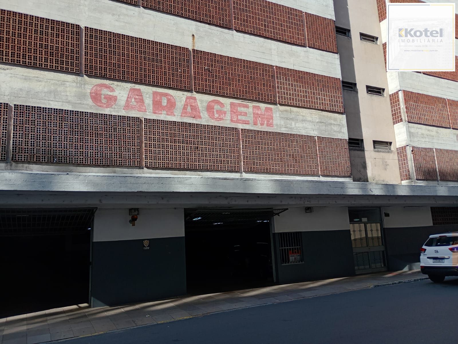 Sala comercial com Vaga coberta!