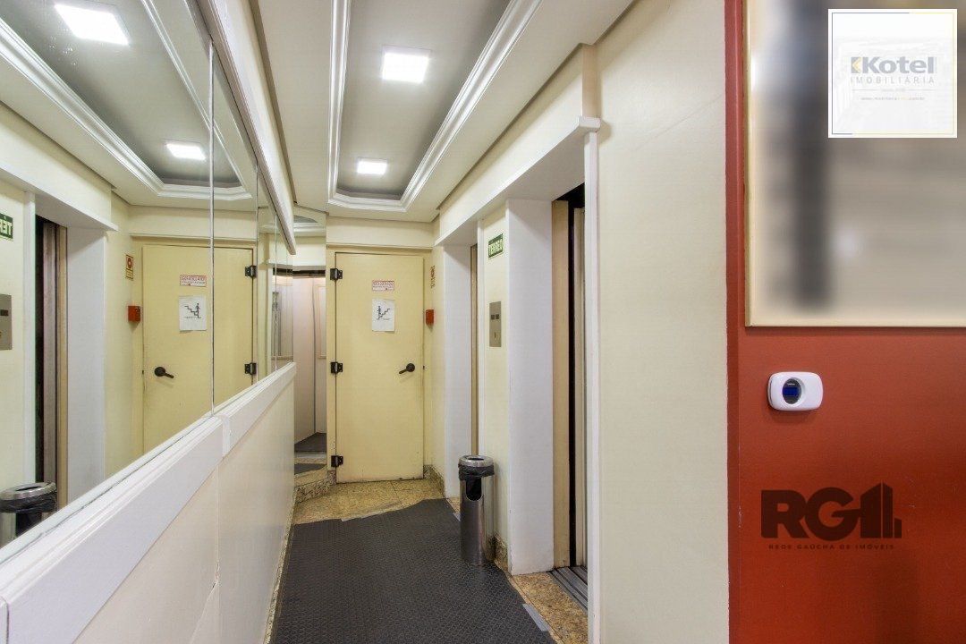 Sala Comercial à venda, 35m², Centro Histórico - Porto Alegre