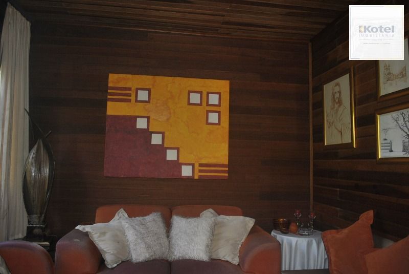 Casa para Venda - 250m², 3 dormitórios, 4 vagas - Serraria