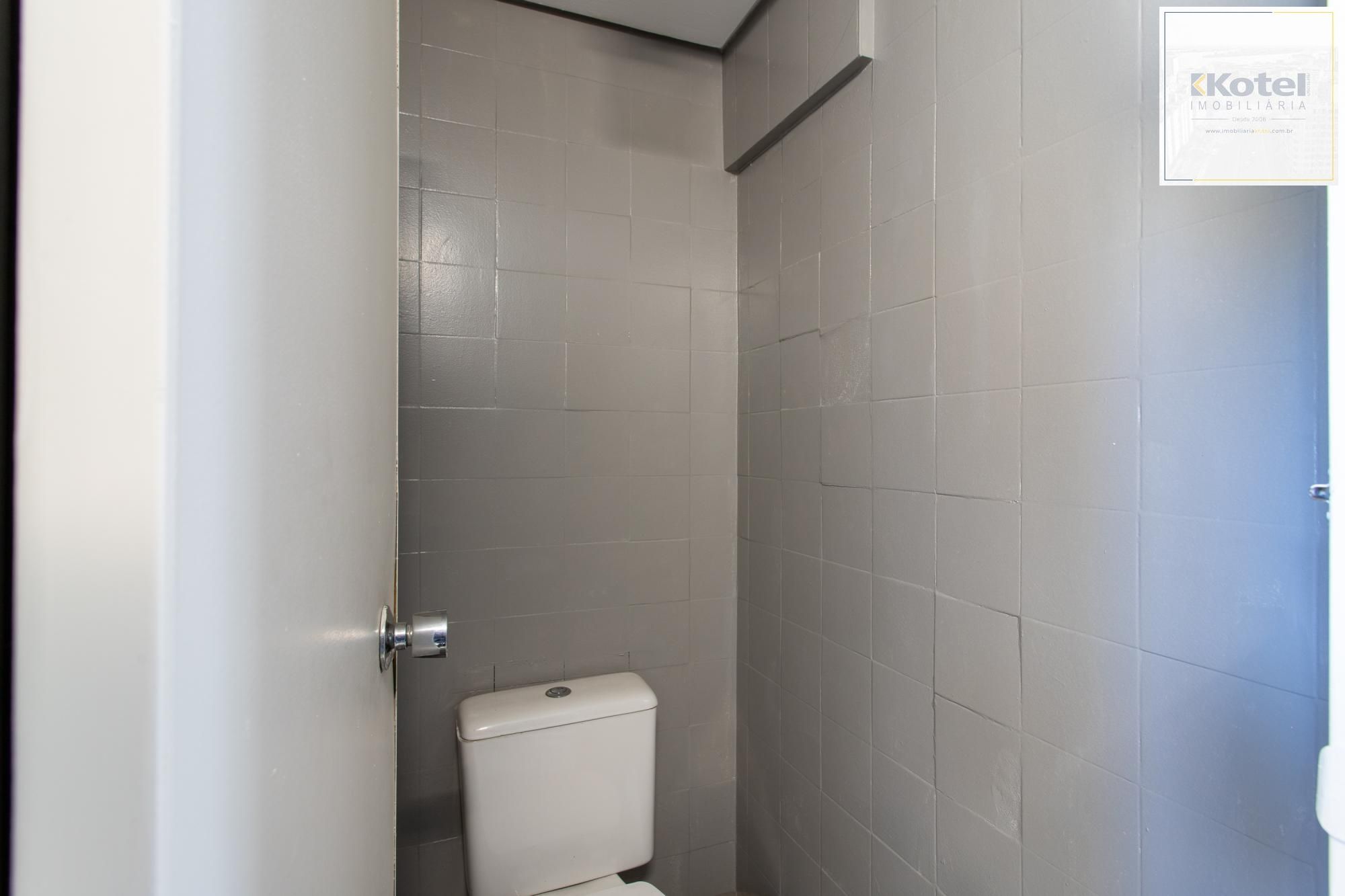 Andar inteiro com 214 m²