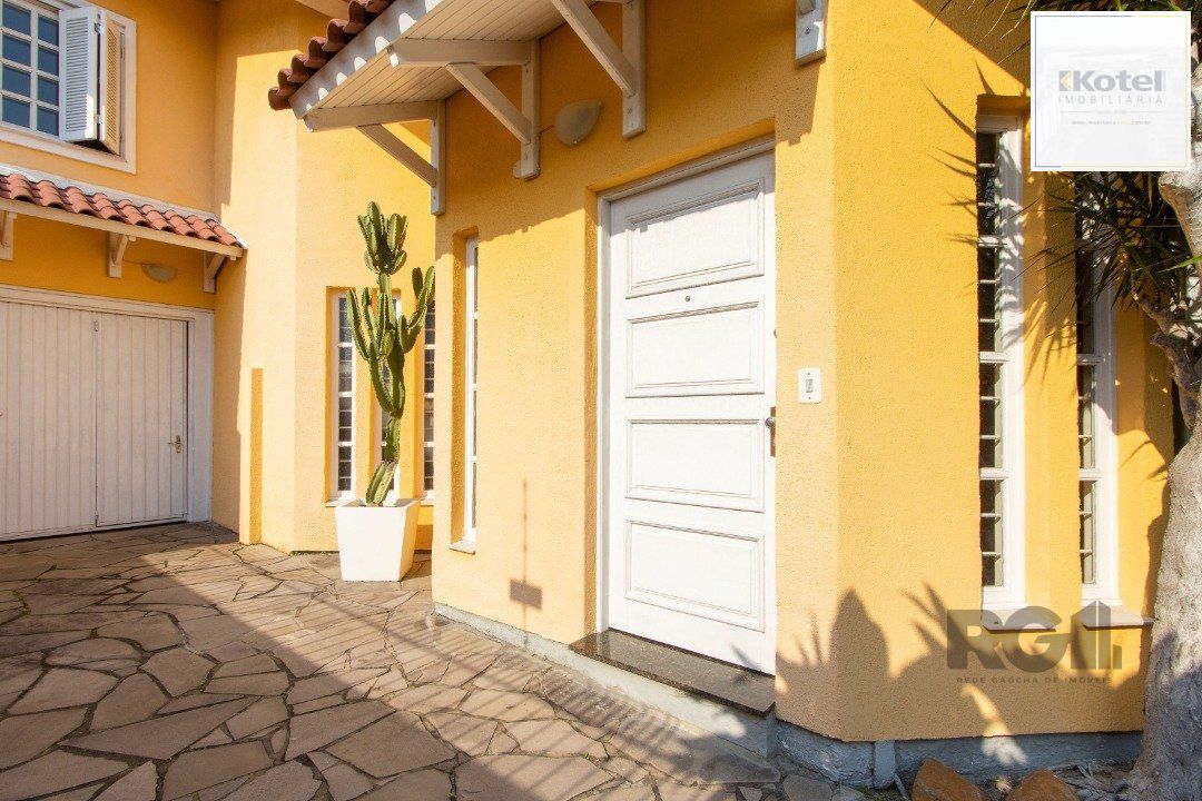 Casa para Venda - 254m², 4 dormitórios, sendo 3 suites, 5 vagas - Espirito Santo — foto 3
