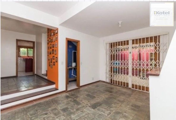 Casa/sobrado  de 4  dormitórios I 1 suíte I 4 vagas I  Altos Do Ipê
