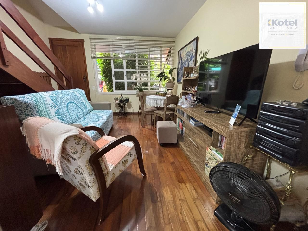 Excelente Casa 2 Dormitórios em Condomínio Fechado — foto 3