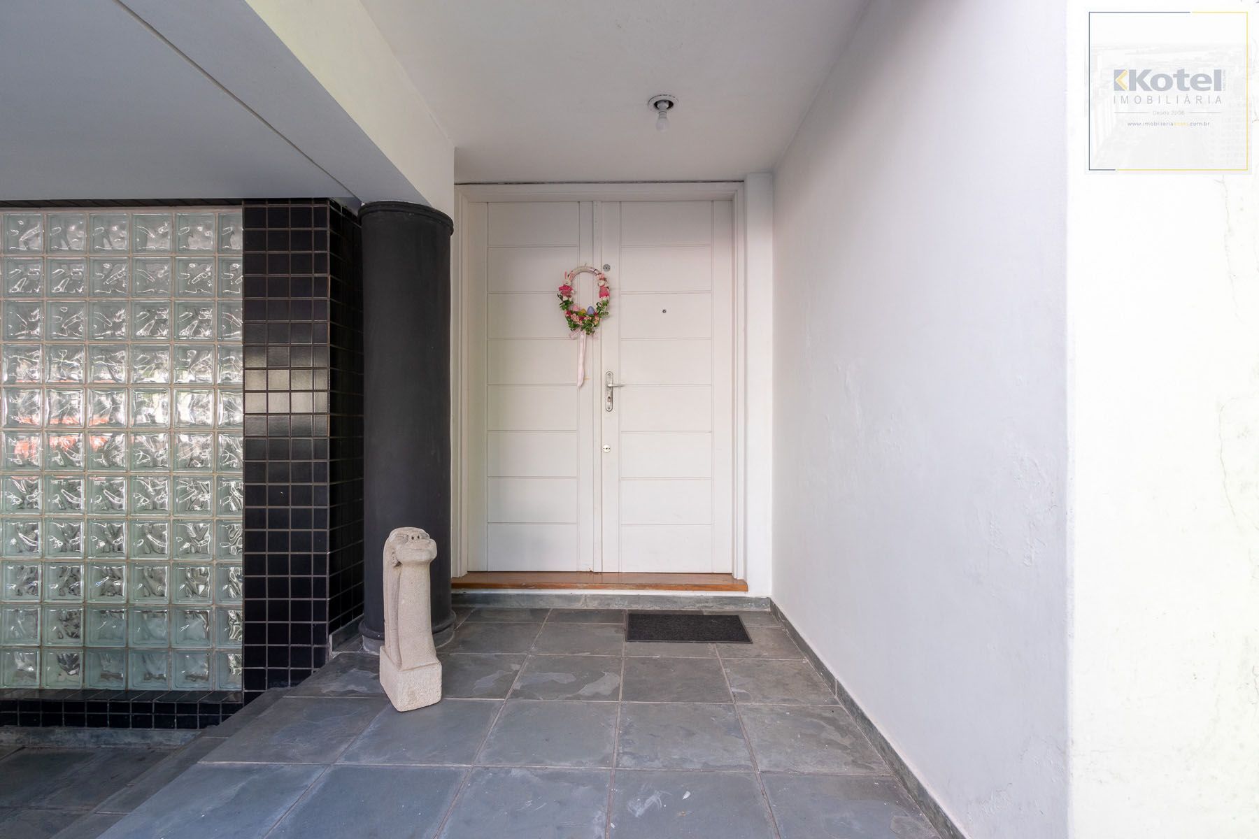 Casa para Venda - 470m², 3 dormitórios, sendo 1 suites, 6 vagas - Nonoai — foto 4