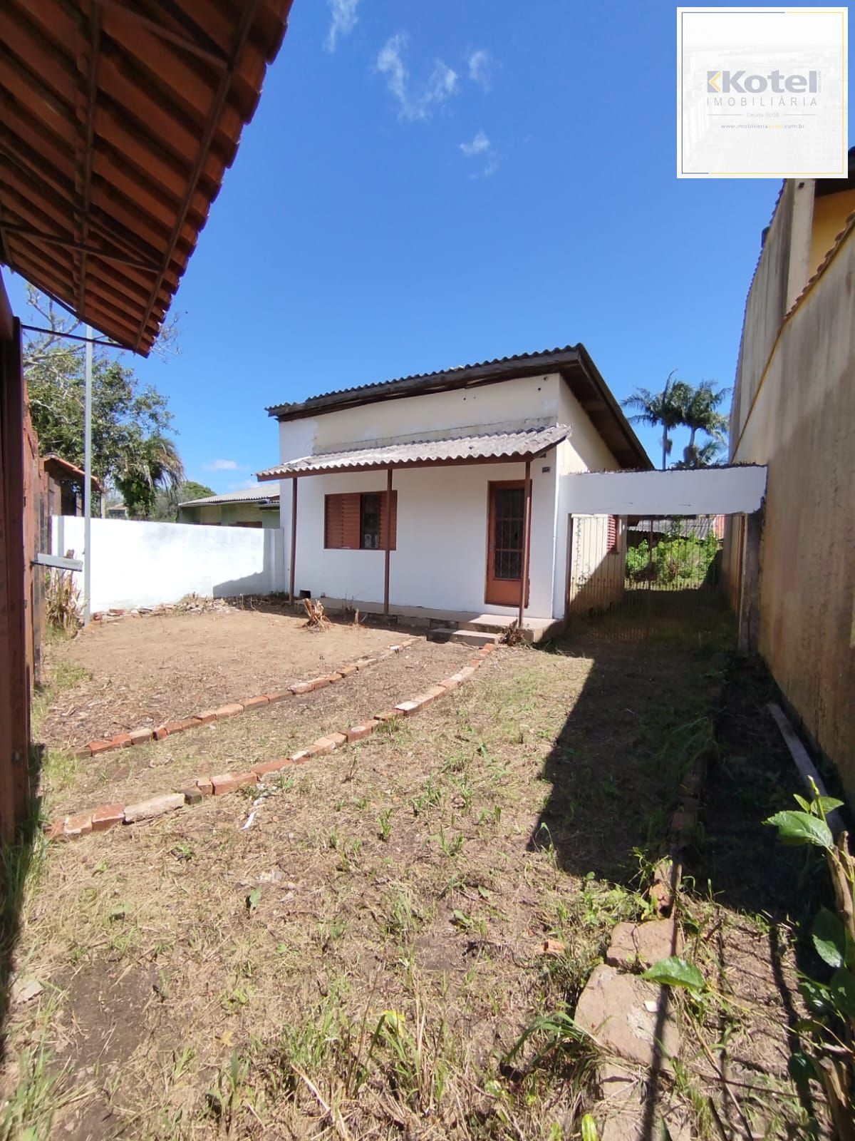CASA TERREA COM 1 DORMITÓRIO, BAIRRO GUARUJA — foto 4