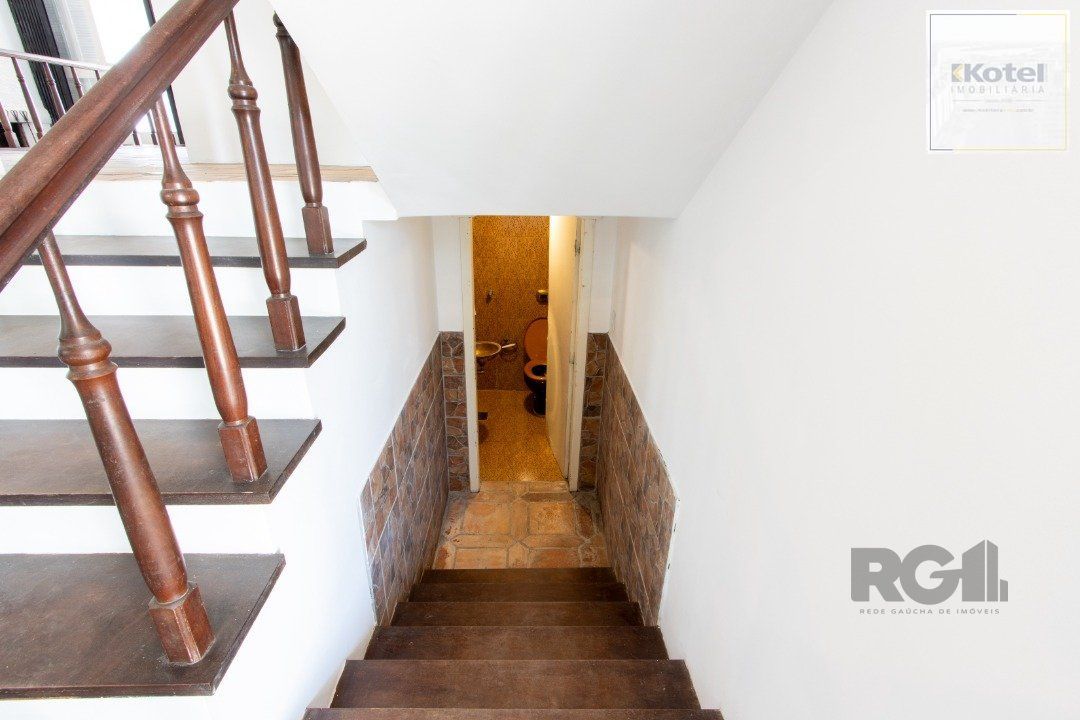 Casa para Venda - 337m², 3 dormitórios, sendo 1 suites, 3 vagas - Cristal — foto 4