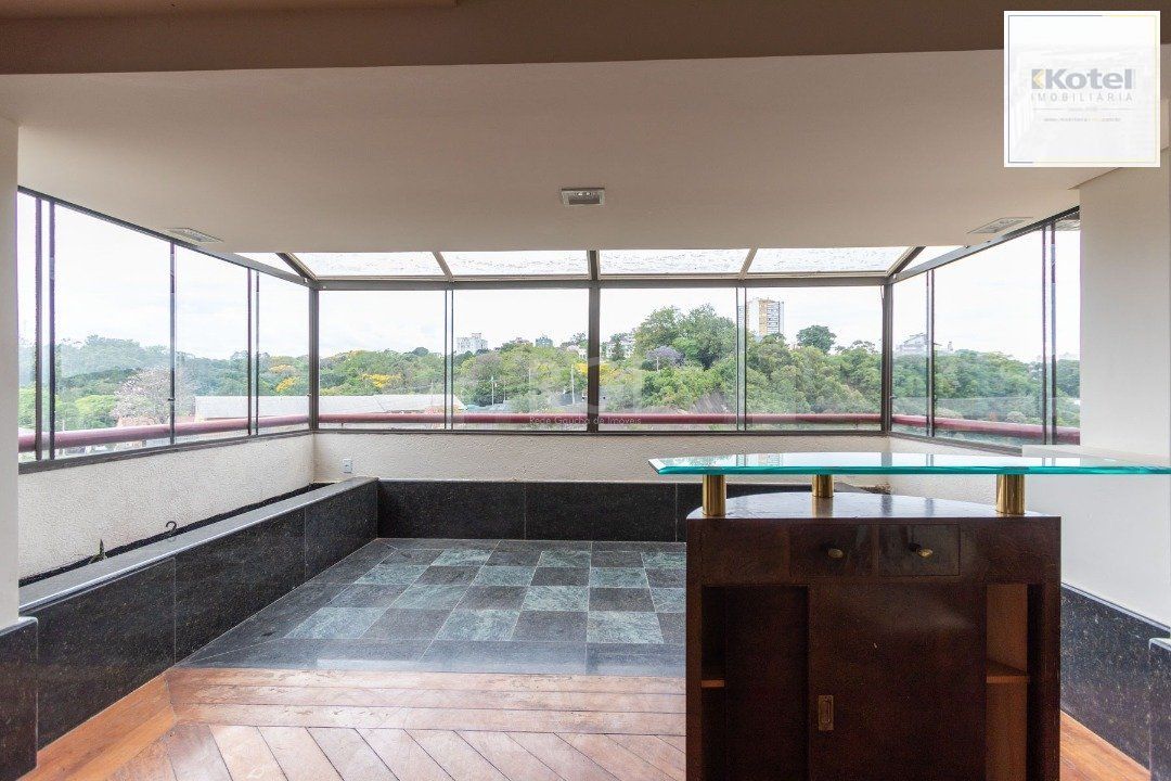 Cobertura para Venda - 302m², 4 dormitórios, sendo 1 suites, 3 vagas - Menino Deus — foto 5
