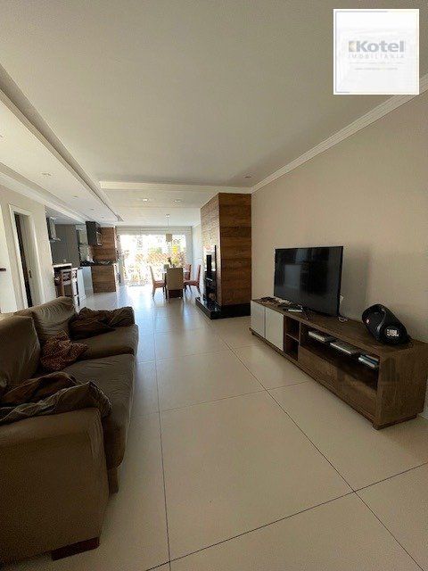 Casa Condomínio para Venda - 200m², 3 dormitórios, sendo 1 suite, 3 vagas - Aberta dos Morros — foto 3