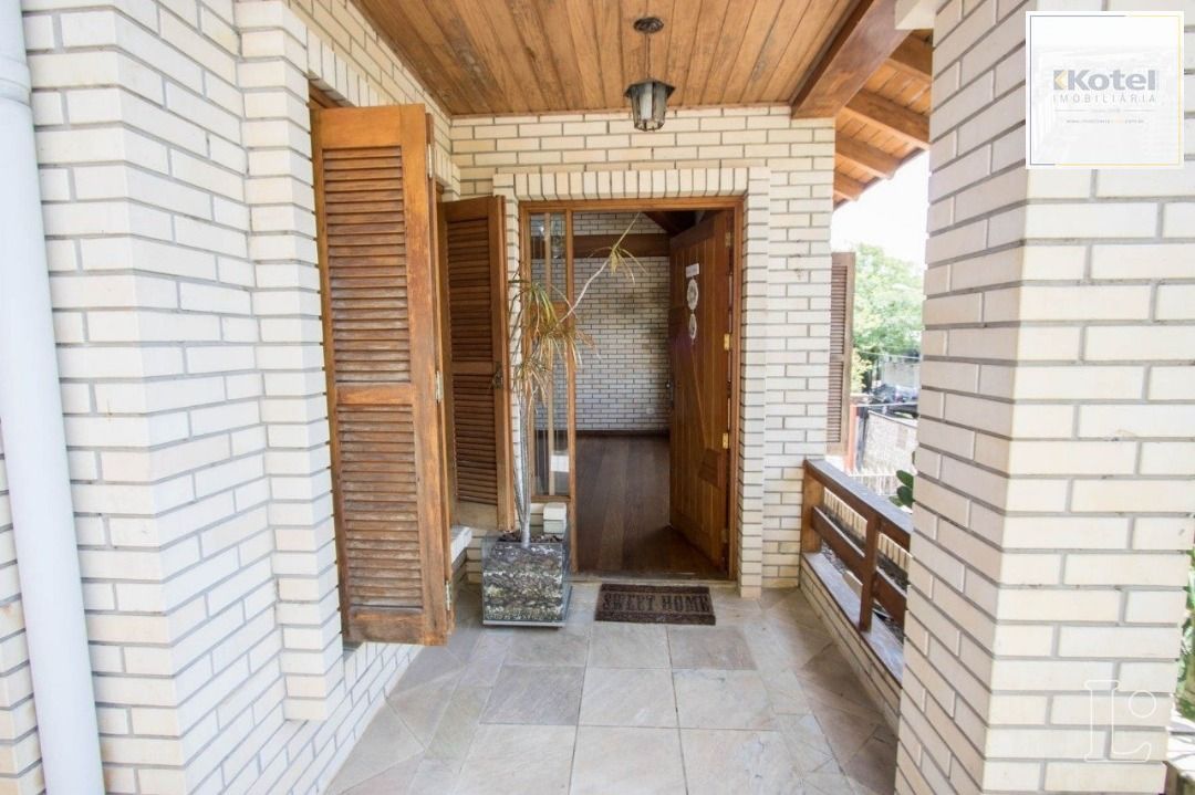 Sobrado à venda com  3 quartos, 1 suite, 4 vagas de garagem - Vila Conceição