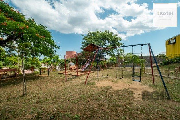 APARTAMENTO REFORMADO DE 02 DORMITÓRIOS PERTO DE SUPERMERCADOS, ONIBUS E FARMACIAS — foto 3