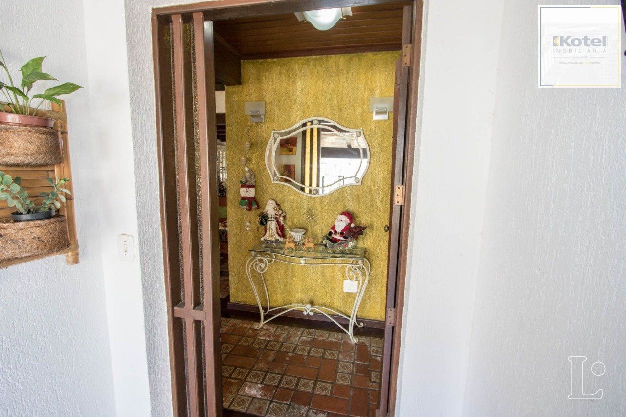 Casa para Venda - 238.68m², 4 dormitórios, sendo 1 suites, 4 vagas - Ipanema — foto 4