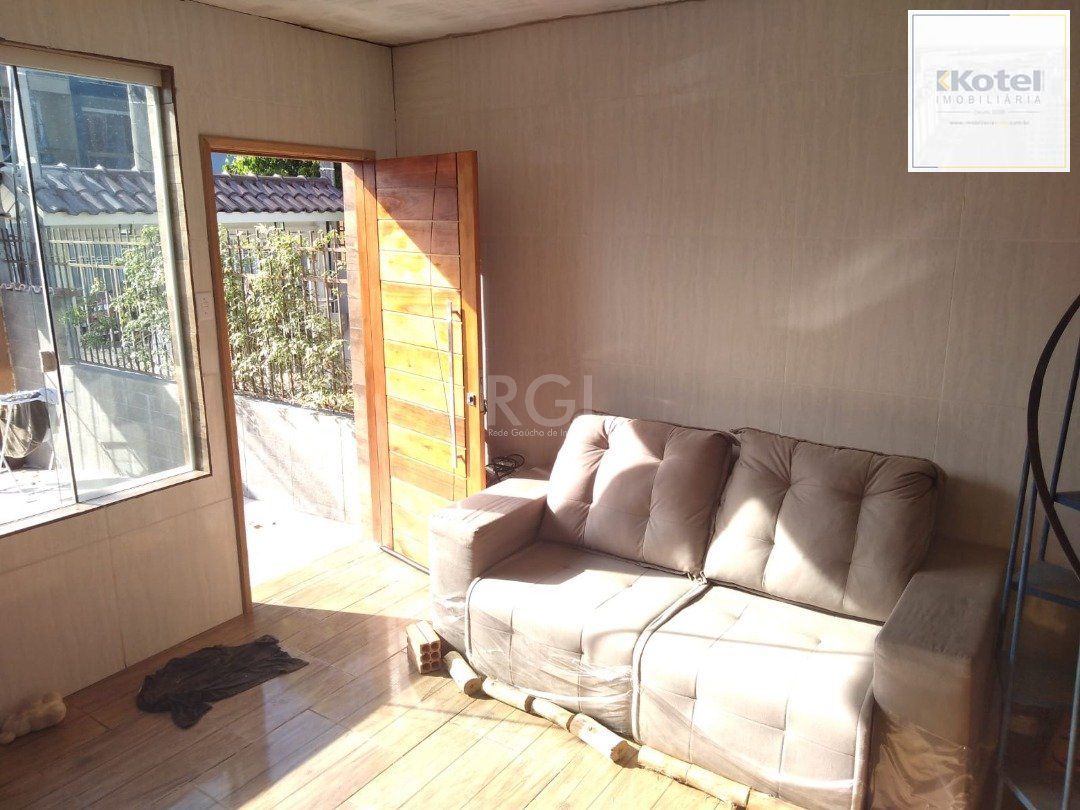 Casa para Venda - 72m², 2 dormitórios, 1 vaga - Hípica — foto 2