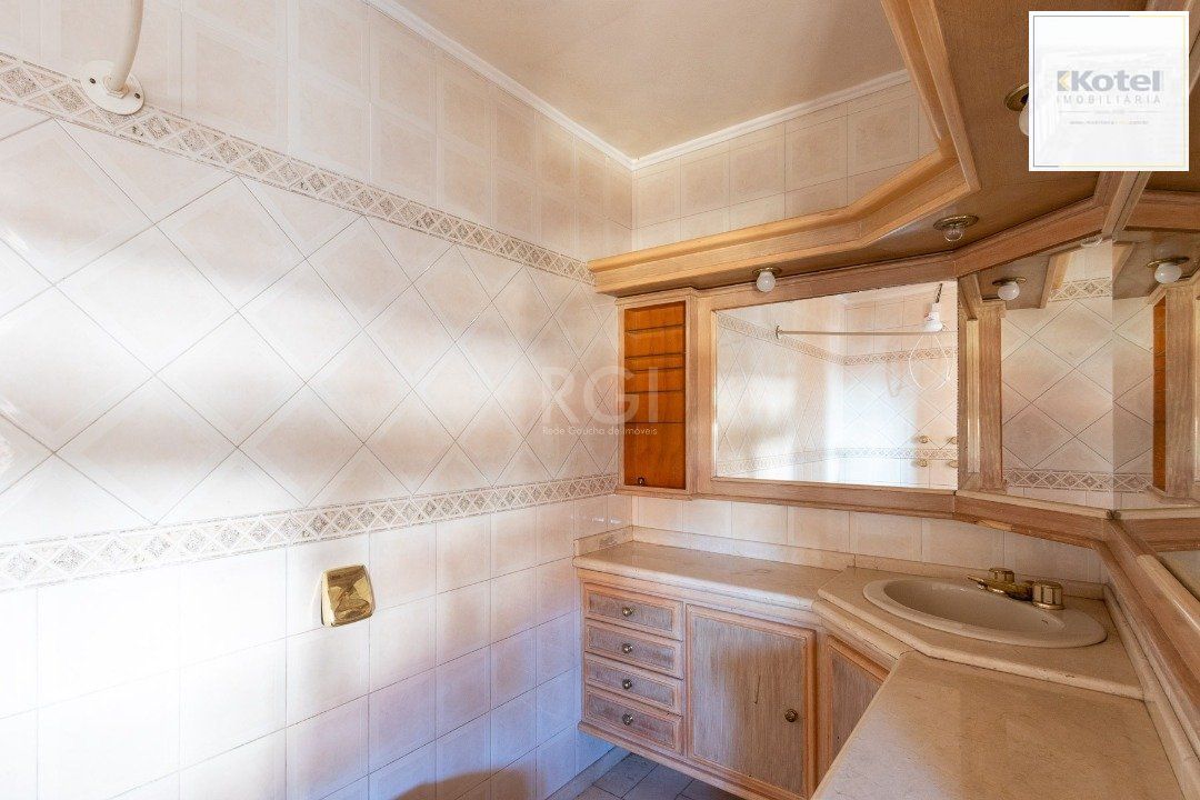 Casa para Venda - 280m², 3 dormitórios, sendo 1 suites, 2 vagas - Espirito Santo — foto 3