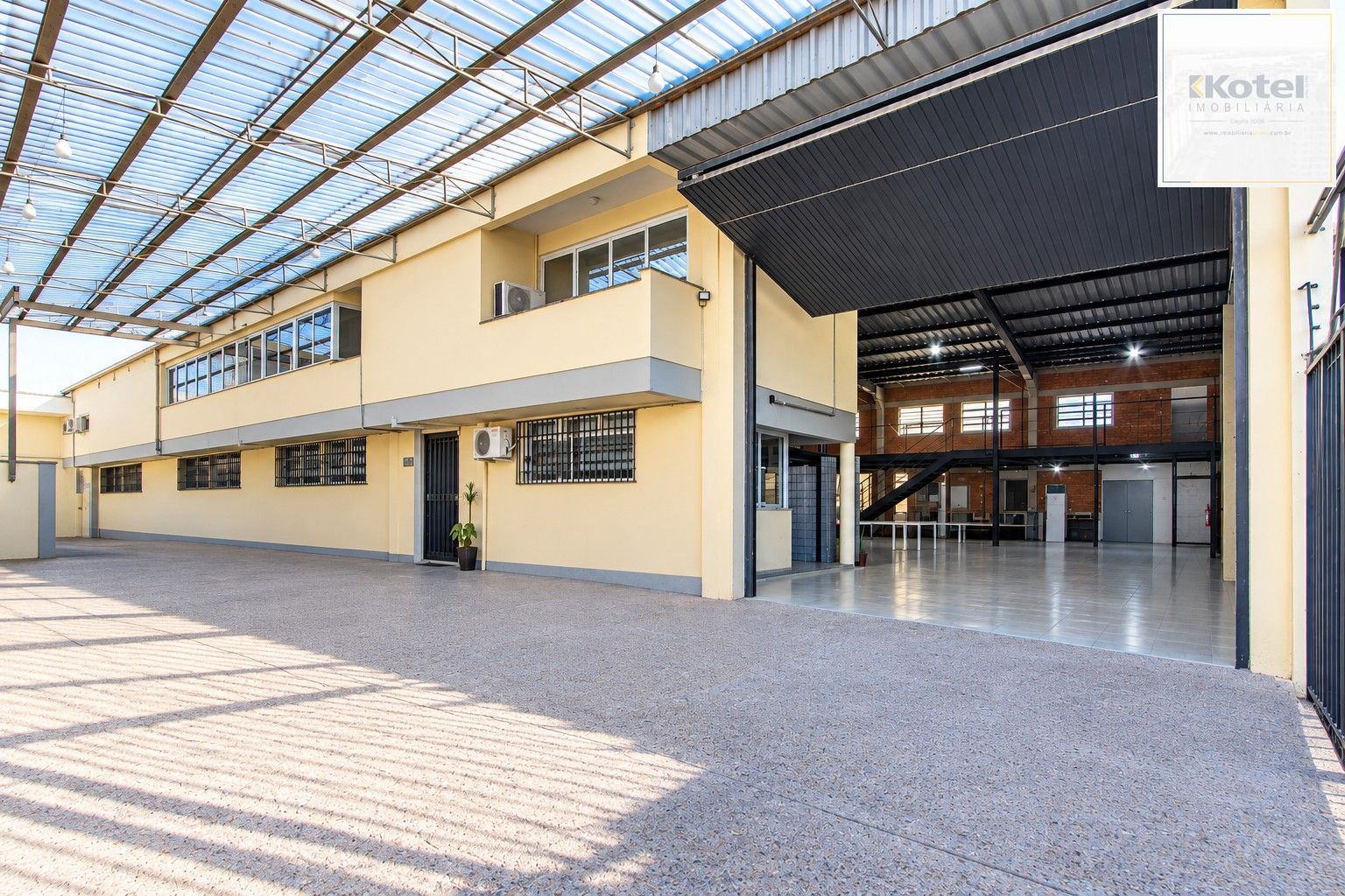 Pavilhão, à venda, 912 m², Guarujá - Porto Alegre — foto 2