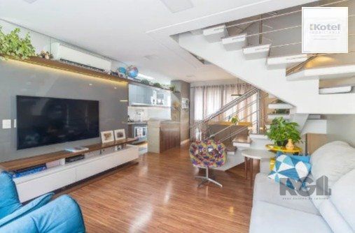 Casa impecável e mobiliada, com 3 niveis, possui 3 dormitórios sendo 1 suíte, 4 banheiros — foto 2