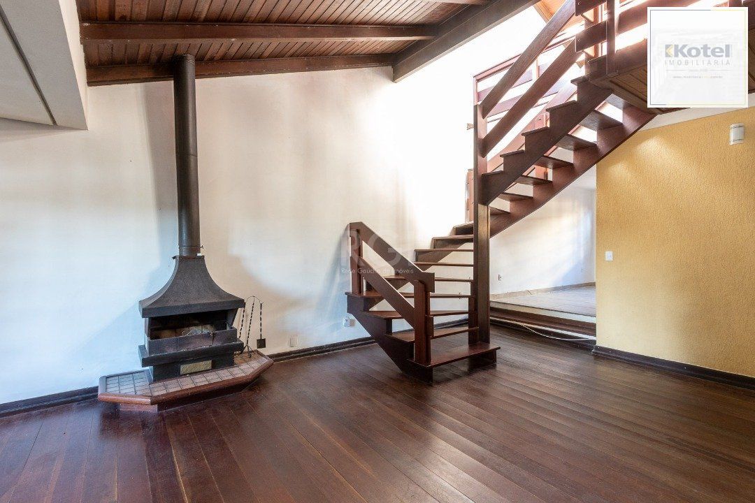 Casa para Venda - 280m², 3 dormitórios, sendo 1 suites, 2 vagas - Espirito Santo — foto 4