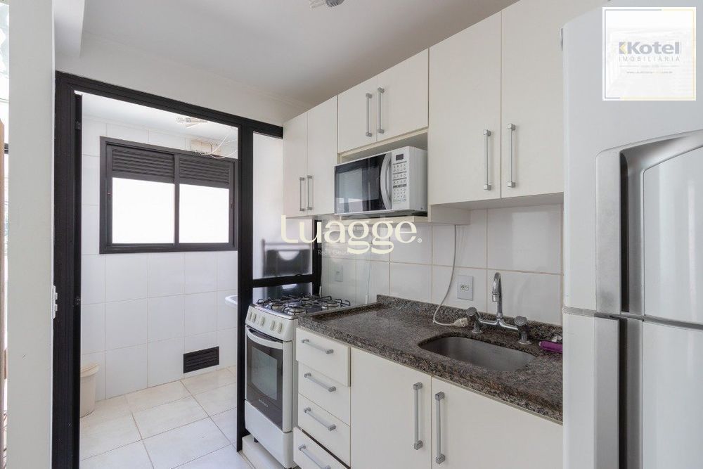 Apartamento de 02 dormitórios com garagem — foto 2