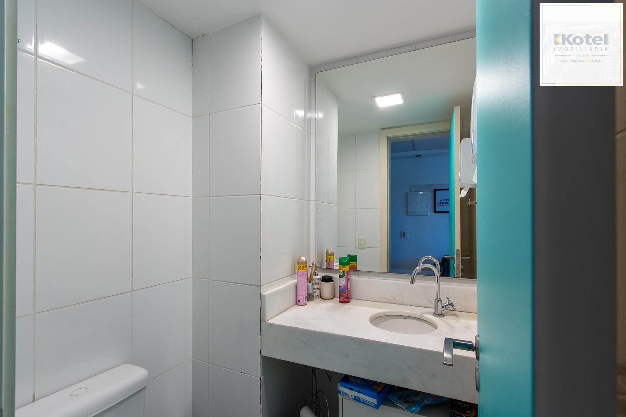 Sala Comercial à venda, 41m², Cristal - Porto Alegre — foto 2