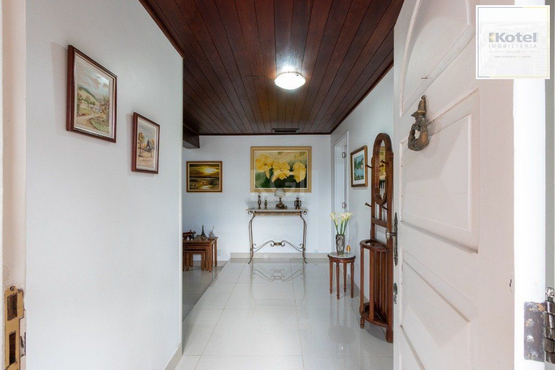 Casa para Venda - 300m², 4 dormitórios, sendo 2 suites, 4 vagas - Vila Assunção
