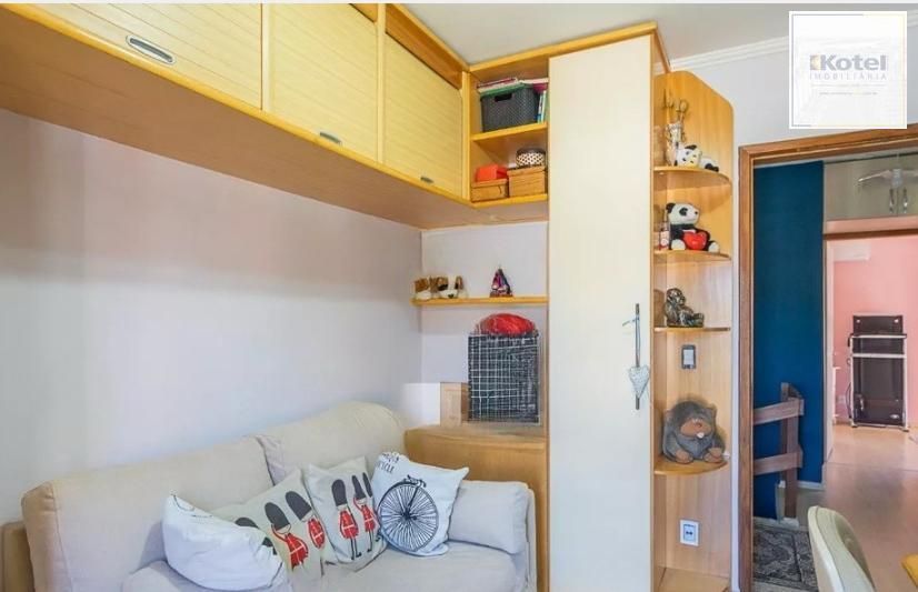 Linda casa com 3 dormitórios, sendo 1 Suíte, Sala Ampla no Condomínio de Ótima Localização — foto 3