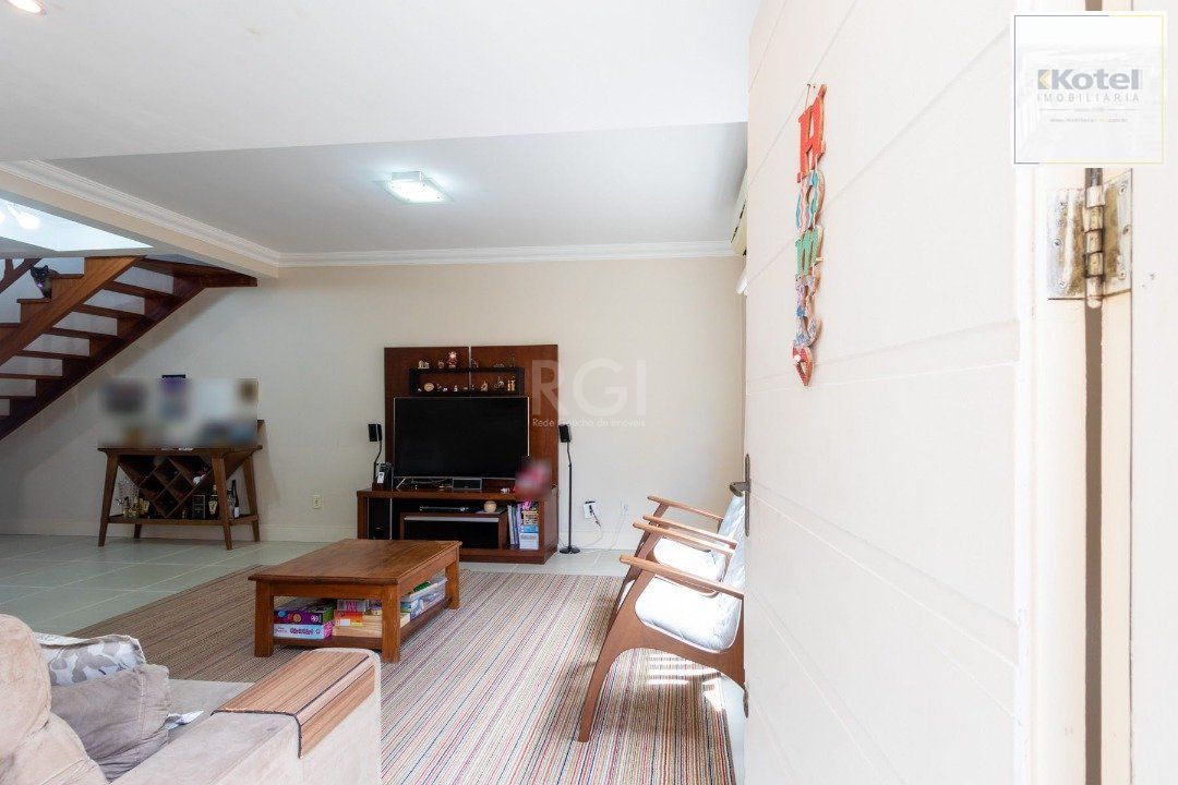 Casa Condominio para Venda - 102.9m², 3 dormitórios, sendo 1 suites, 2 vagas - Camaquã