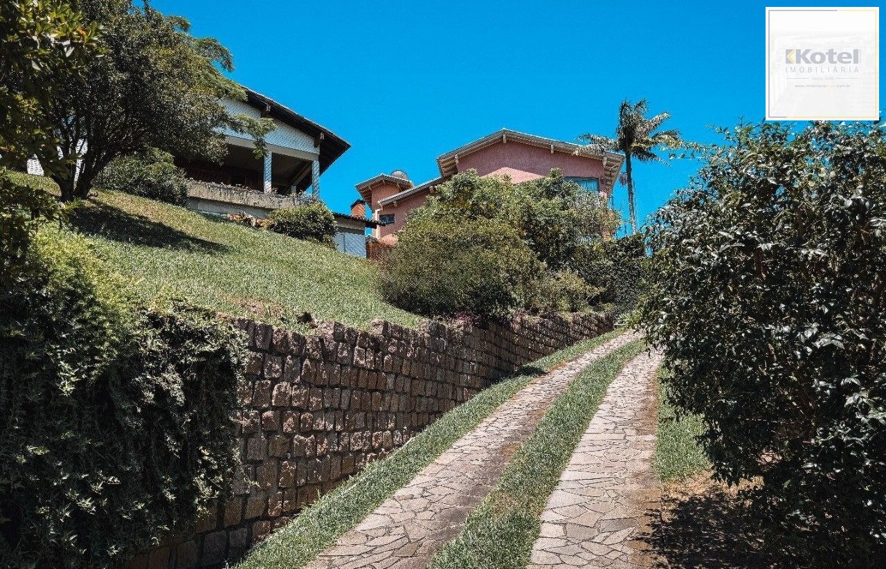 Casa bairro Sétimo Céu, 463m² privativos, vista privilegiada do Rio Guaíba em terreno de 1.423m².