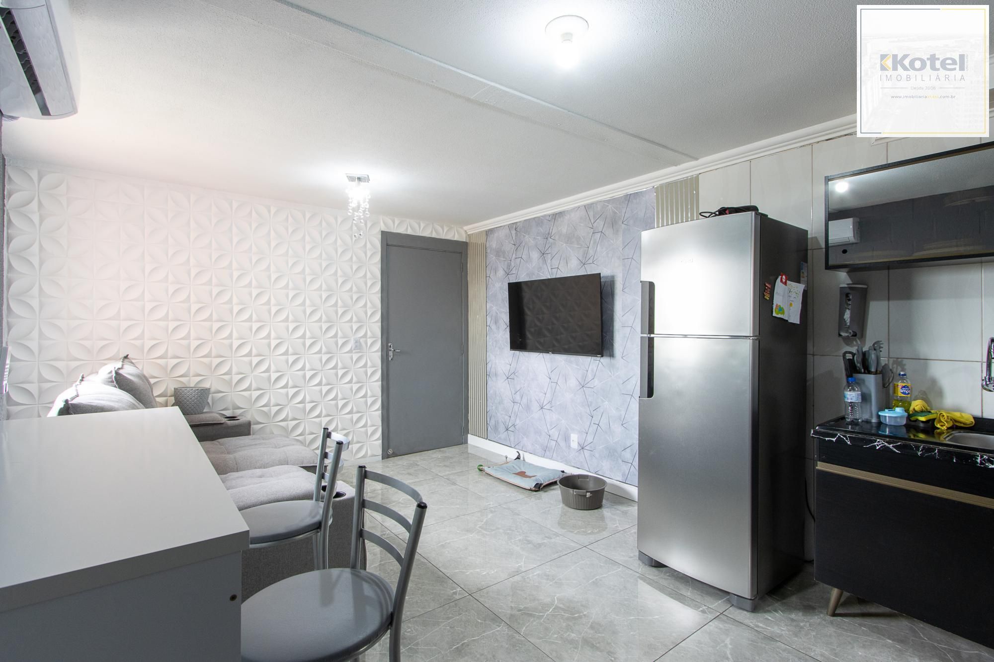 Apartamento de 2 dormitórios com vaga rotativa no bairro Vila Nova Porto Alegre