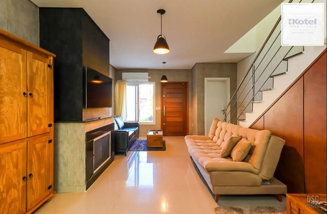 Casa para Venda - 178.4m², 3 dormitórios, sendo 1 suites, 2 vagas - Hípica