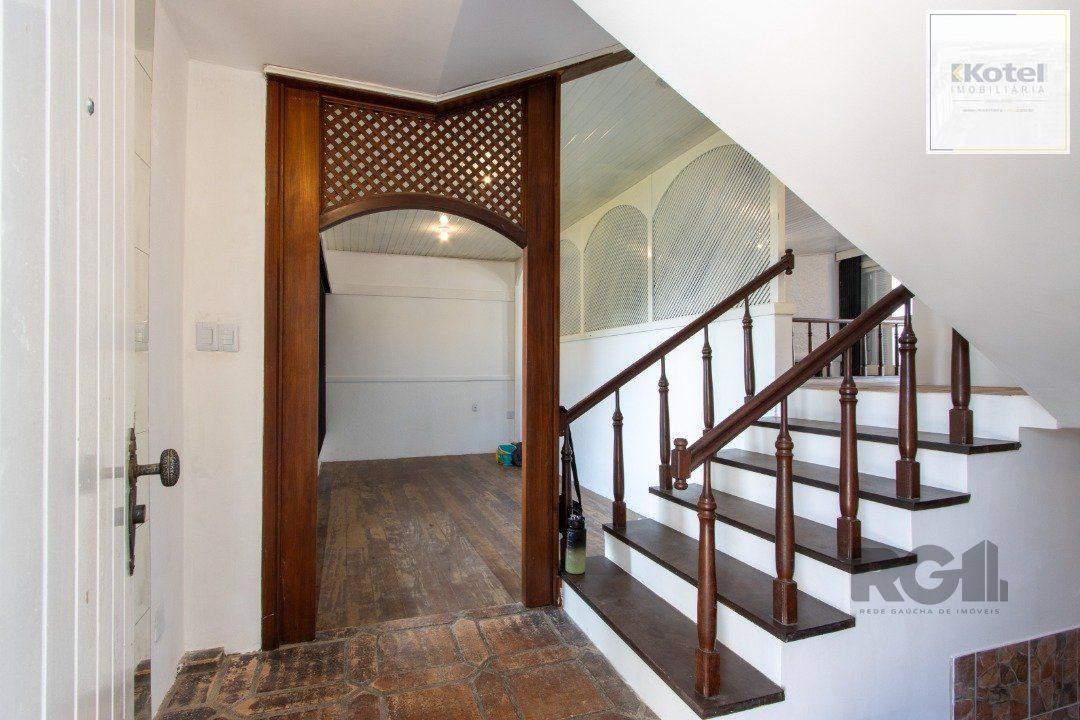 Casa para Venda - 337m², 3 dormitórios, sendo 1 suites, 3 vagas - Cristal — foto 3