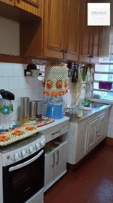 Apartamento 2 dormitórios desocupado à venda no bairro São João