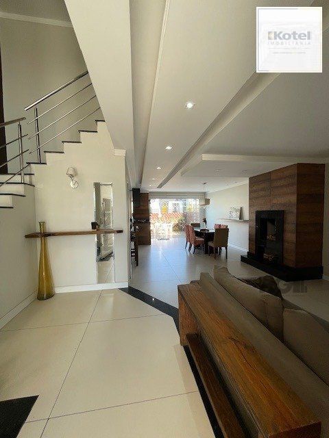 Casa Condomínio para Venda - 200m², 3 dormitórios, sendo 1 suite, 3 vagas - Aberta dos Morros — foto 2