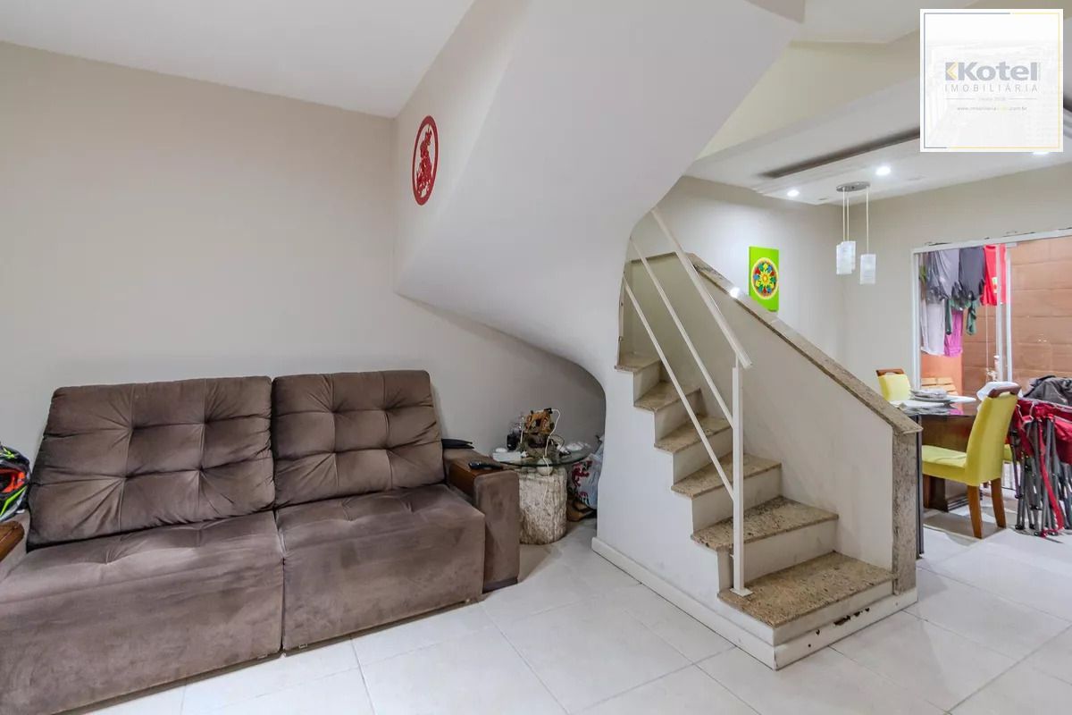 Casa de condomínio, 3 dormitórios, 1 suíte e 2 vagas cobertas no bairro Teresópolis. — foto 4