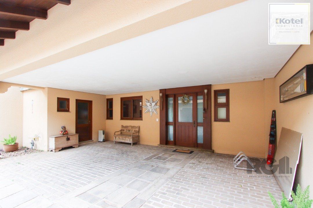 Casa com 327m² de área privativa, oferecendo 3 dormitórios, sendo 3 suítes — foto 3