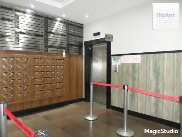 🏢 Conjunto Comercial no Centro Histórico de Porto Alegre