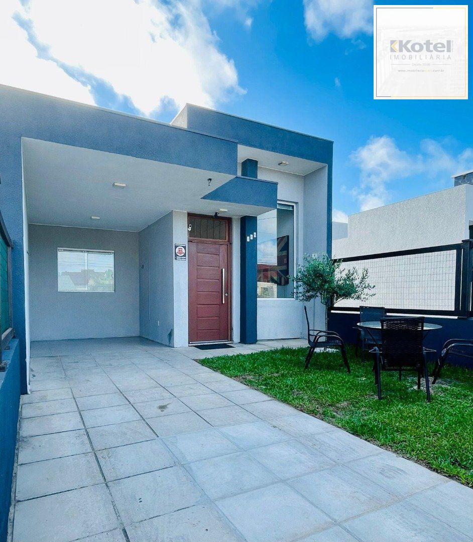 CASA COM 4 DORMITORIOS SUITE , A 3 QUADRAS DO MAR !!
